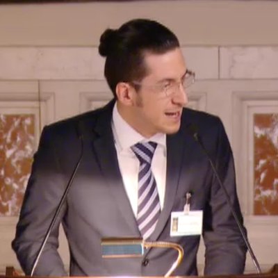 Poche simulazioni e tanta astrazione. Il muro contro muro del salario minimo comunicato