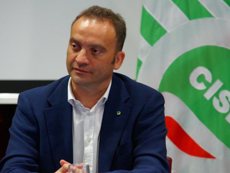 A tu per tu con la rappresentanza/27 – Spazi innovativi per ricomporre il lavoro e le comunità. Intervista a Gianfranco Refosco, segretario generale Cisl Veneto
